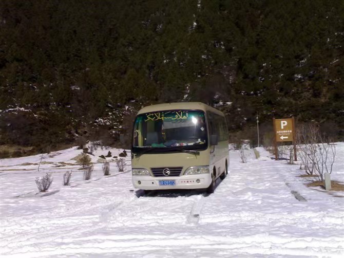 金旅客车，云南二十年旅游客运从业者的坚定选择