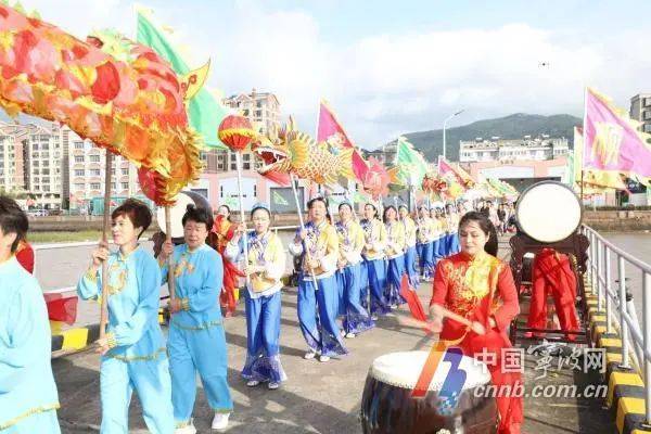 台风过后渔船出海，东海全面开渔！