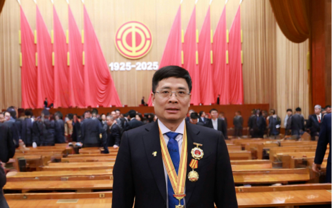 海尔周云杰荣获“全国劳动模范”称号