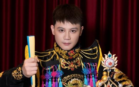“千面传奇 焕发新生”95后川剧变脸演员张云宽的艺术之光