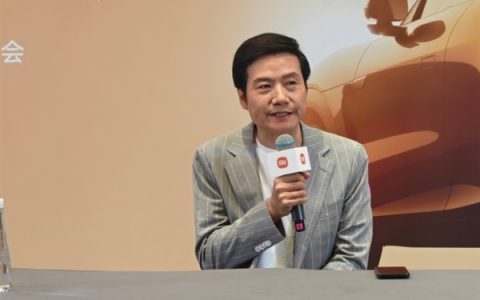 3分钟小米YU7大定20万台 雷军回应“靠营销”质疑
