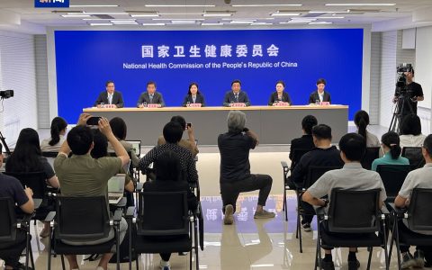 轻食沙拉成新宠 专家：建议每周作为午餐不超过3次