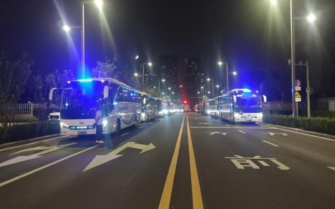 国企担当！超260台苏州金龙海格客车高标准服务九三阅兵