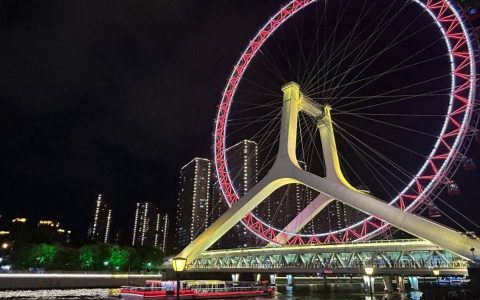 “津”夜璀璨！乘苏州金龙纯电动双层观光巴士赴一场浪漫之约