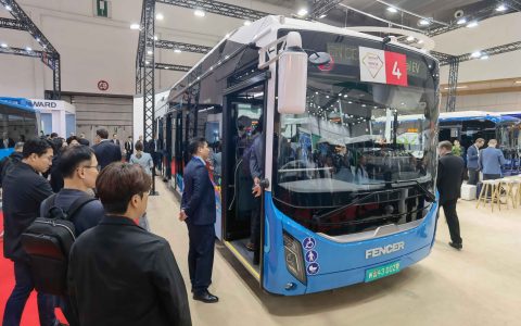 高端零碳子品牌！纯电版苏州金龙Fencer F1亮相2023比利时客车展