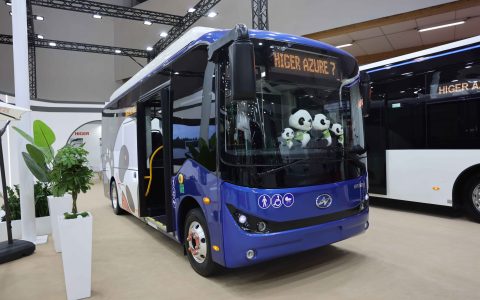 为破解“最后一公里”难题而来！苏州金龙Azure 7纯电巴士亮相欧洲