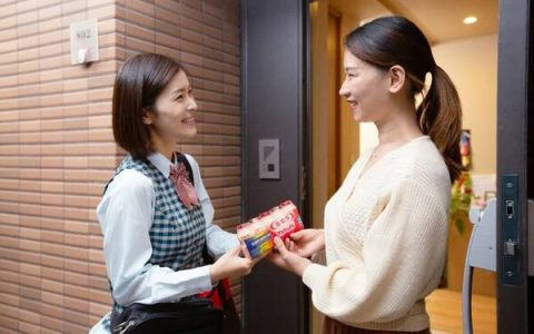 科学为本服务至上 养乐多”消费者服务强化月”活动暖意开启