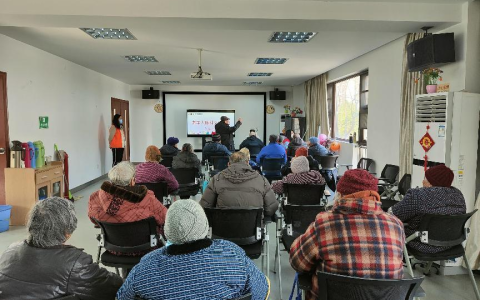 视力残疾早预防 眼科义诊进社区