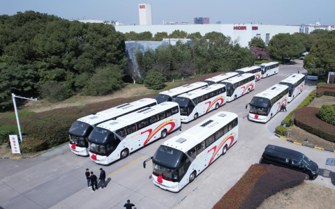 西域旅游VIP级体验！苏州金龙客车为新疆哪吒车队提供“闹海”法宝