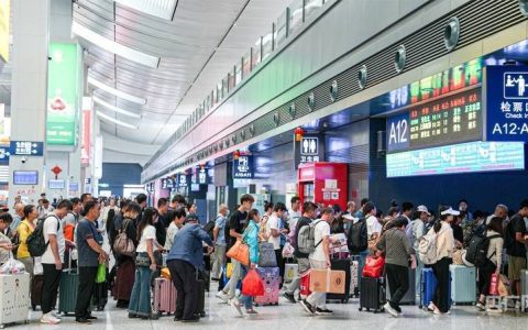 国铁兰州局兰州车站多举措保障旅客中秋假期出行