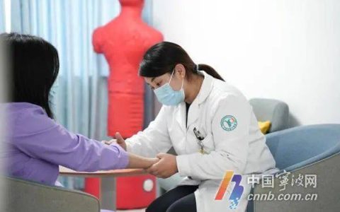 一到秋天就不开心？医生：多晒太阳可以减少EMO