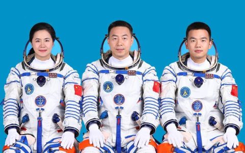 神舟十九号航天员乘组确定