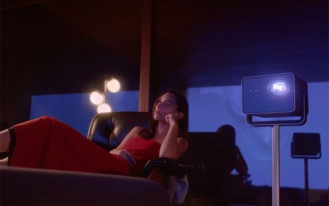 徕卡Cine Play 1  可在任何环境下带来时尚观影体验的智能迷你投影仪