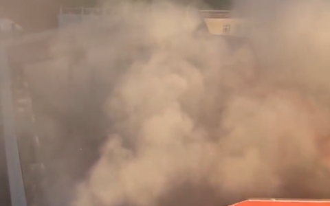 吉林白城一滑冰馆发生坍塌，官方回应称当时还未上班无人被困