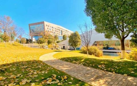 云南白药博物馆树立中医药文化传承典范