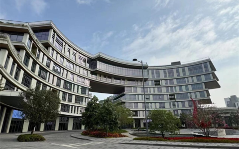 思必驰携手香港科技大学，麦摄联动精准捕捉课堂多元互动