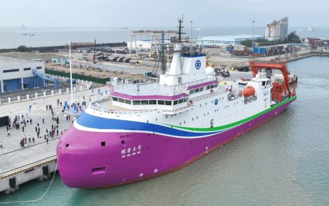 自主研制，国内首艘！“探索三号”三亚入列