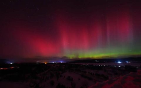 地球发生特大磁暴！多地现绚丽极光