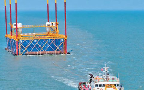 全国首个自主升降海洋牧场平台扎根深海