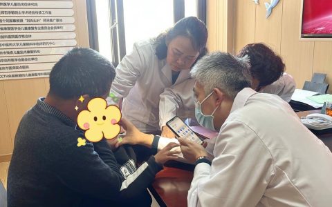 1月11-12日，中国臣字门儿科流派第七代传人李涛教授将于南京天佑儿童医院领衔开展京宁MDT多学科会诊，为患儿制定科学高效的康复方案