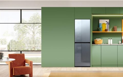 情人节甜蜜守护 三星AI神黑钻衣物护理机让爱更闪耀