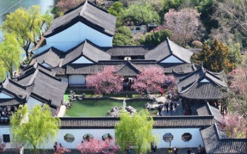 当中国古建邂逅春光