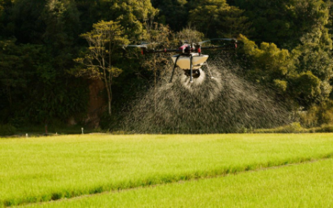 极飞农用无人机：打造绿色农业的未来