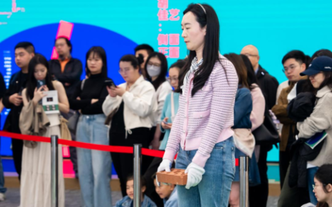 开幕 | 胡佳艺：侧面 正面