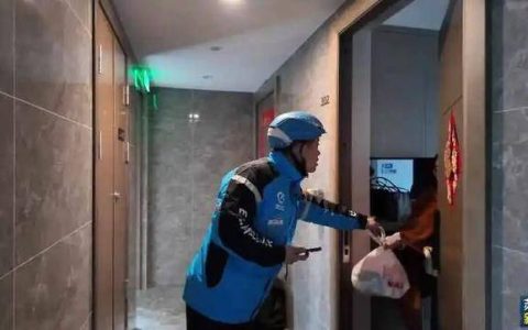 副局长送外卖，写下4000字日记！本人回应：比想象中更辛苦