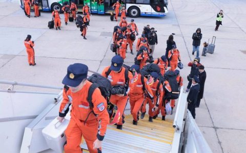 我国第二架国际救援包机从北京出发驰援缅甸