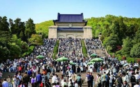 清明假期南京迎客585.6万人次 旅游总收入30.4亿元