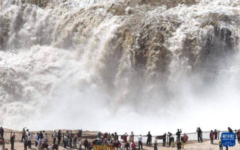 黄河壶口瀑布迎来壮美“桃花汛”
