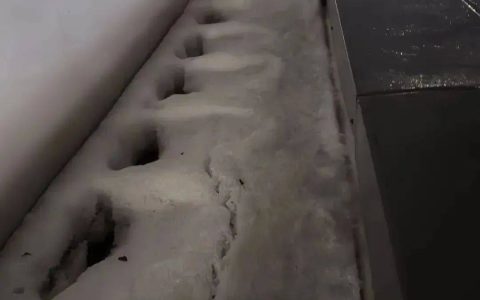 冰雹天气致T5航站楼漏雨变“水帘洞”，西安咸阳国际机场致歉！