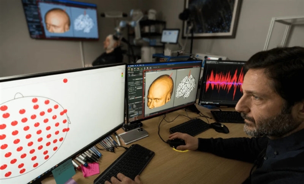 Steam创始人G胖创业最新进展：首款脑机芯片今年就推出！插图