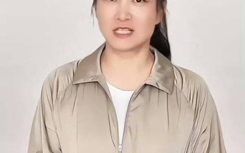 43岁贾玲因“又瘦了”冲上热搜，扎高马尾穿运动服出镜