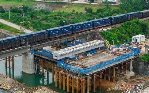 用时仅270分钟！鹰厦铁路首次“钢换混”桥梁大修完成