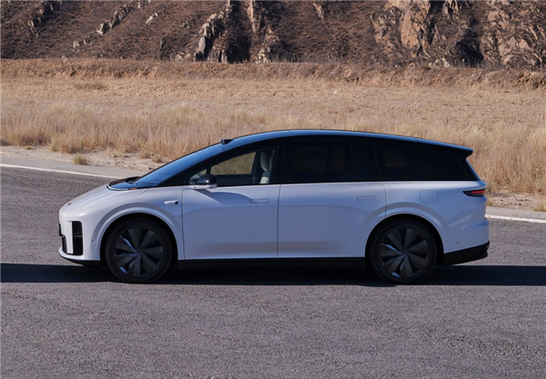 净利跌两成、均价降4万！谁给理想踩了刹车插图4