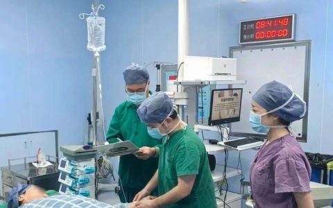 手术室里的“灵魂拷问”：为什么医护人员总在问我的名字？