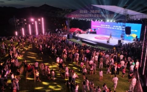 霓虹星轨·决胜巅峰—2025贵州贞丰全国街舞大赛暨城市对抗赛圆满落幕