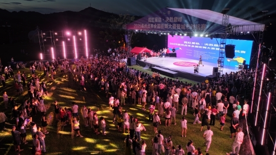 霓虹星轨·决胜巅峰—2025贵州贞丰全国街舞大赛暨城市对抗赛圆满落幕插图