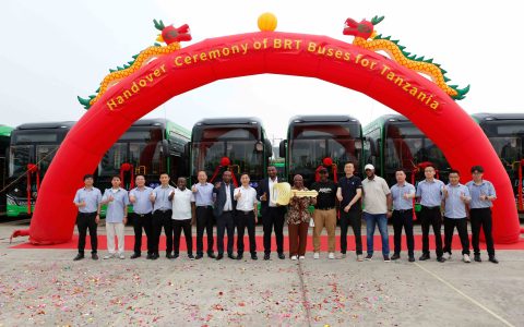 今年出口非洲最大BRT订单，200台金旅公交交付坦桑尼亚