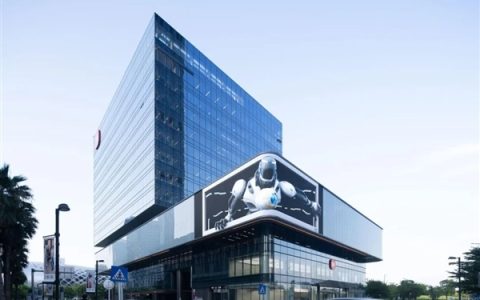 小米深圳总部今日正式开园：独栋建筑 海景工位办公