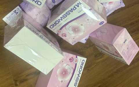 辛巴自创品牌卫生巾翻车 检出超高含量致癌物