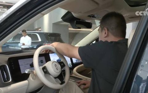 电动智能与新消费“双向奔赴” 汽车自主品牌开启“换道超车”加速度