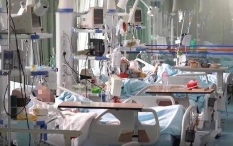 男子喉咙痛就医，竟突然心脏骤停！医生：此病夏天极易忽视