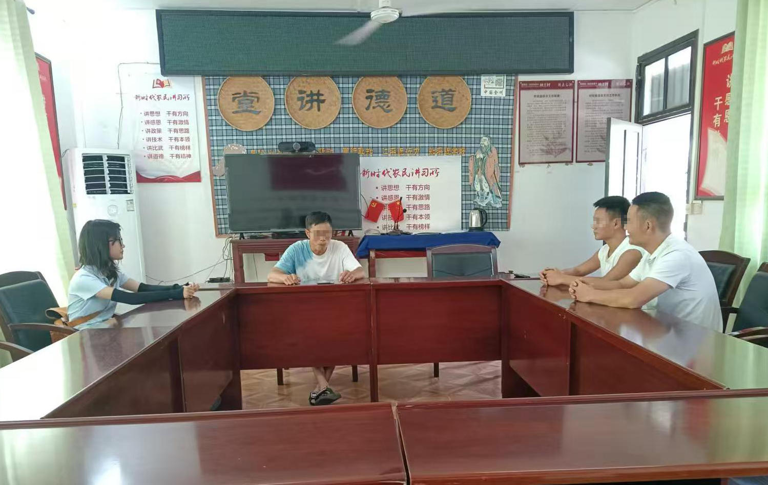 22岁女村支书遇车祸身亡 上任仅数月插图2