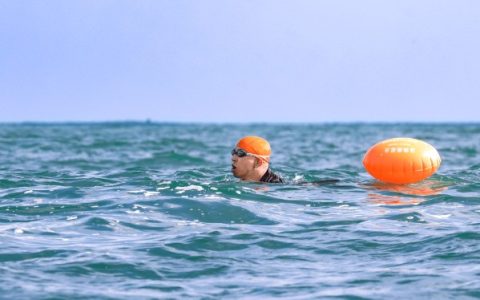 张朝阳搜狐视频“关注流”官宣 将于9月14日蛙泳横渡汕头南澳岛