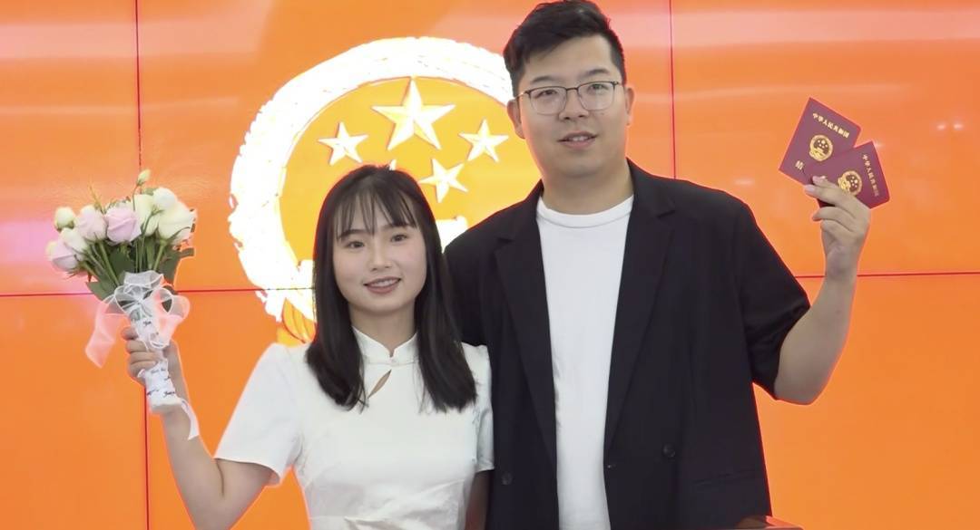 七夕婚姻登记迎高峰！北京全市预约量近4000对——插图2