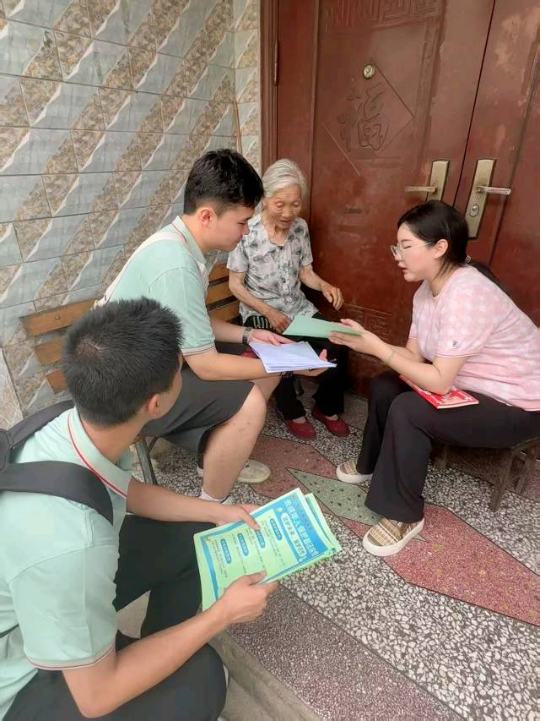 陕西大学生法治宣讲团公安学院分团赴柞水县开展未成年人普法宣传插图16