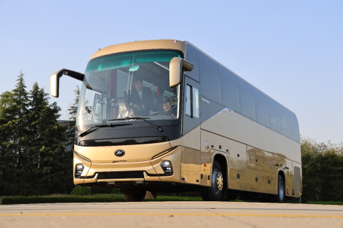 苏州金龙新V系客车荣获2024″紫金奖·工业设计大赛”优秀奖插图2